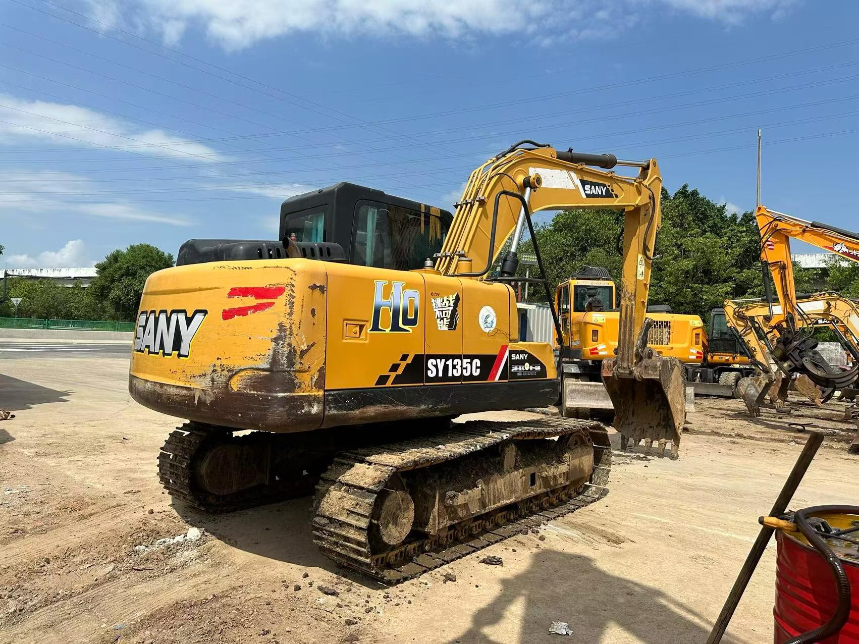 Buy Sany SY135 Used Excavator / 2