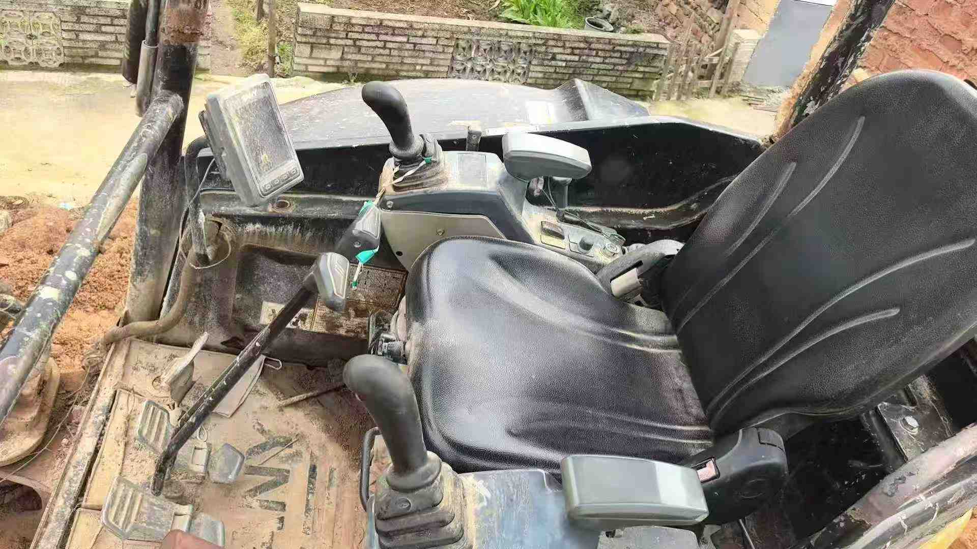 Buy Sany SY26U Used Excavator / 6