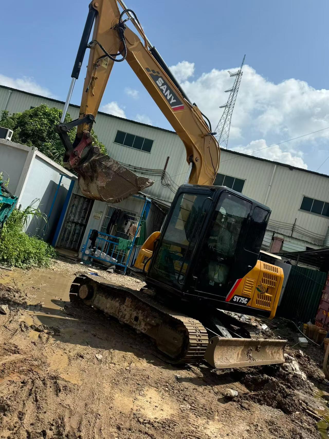 Buy Sany SY75C-8 Used Excavator / 3
