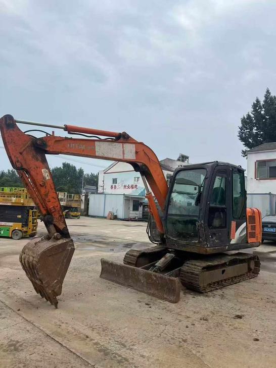 Buy Hitachi ZX60 Used Excavator / 1