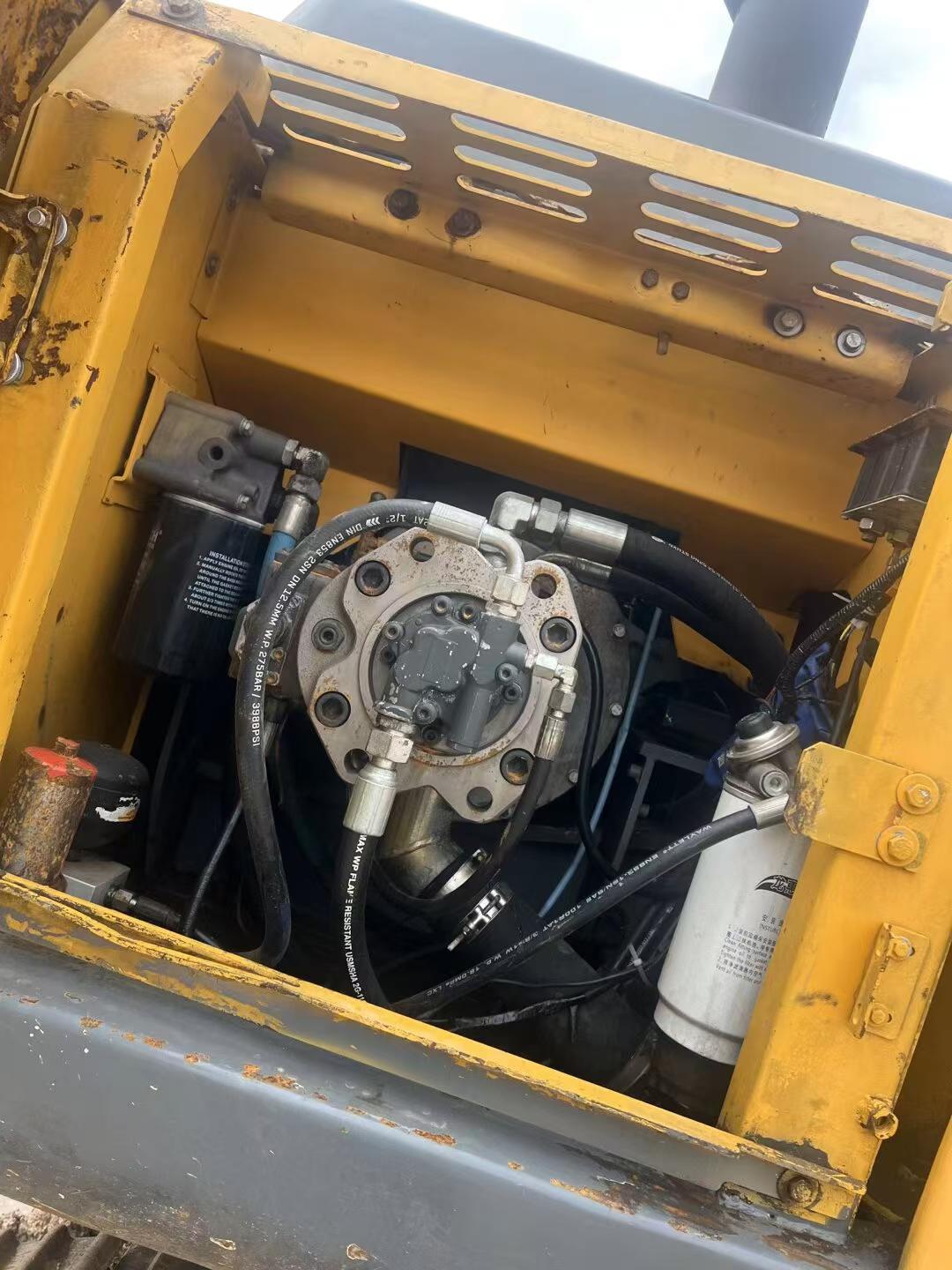 شراء حفارة XCMG XE215CA مستعملة / 7