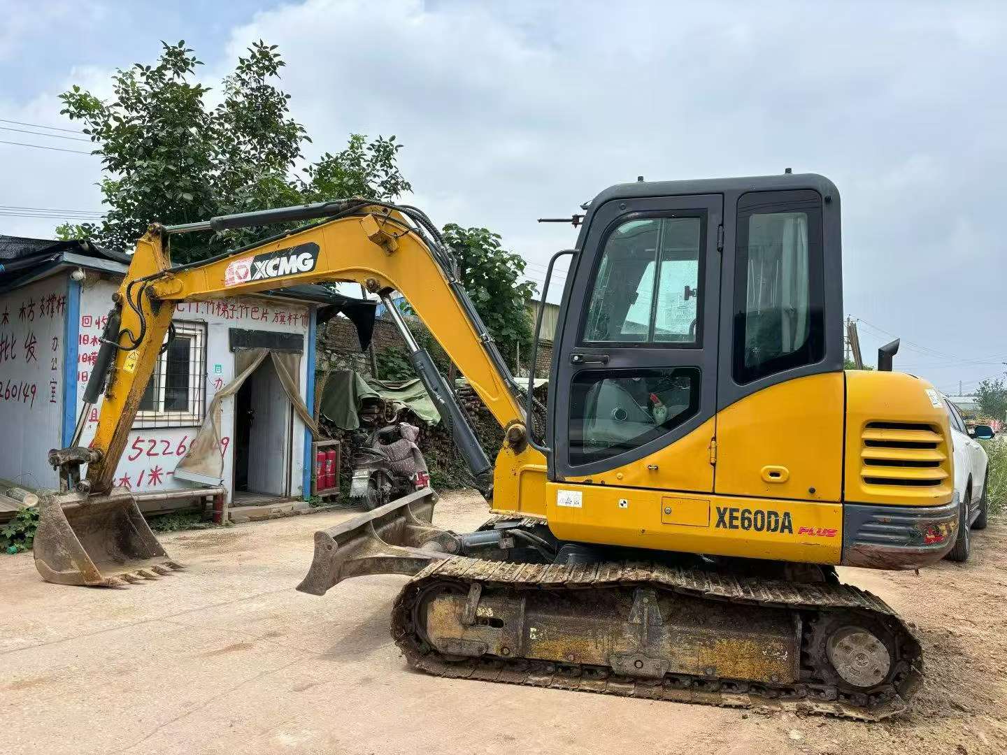Buy XCMG XE60 Used Excavator / 1