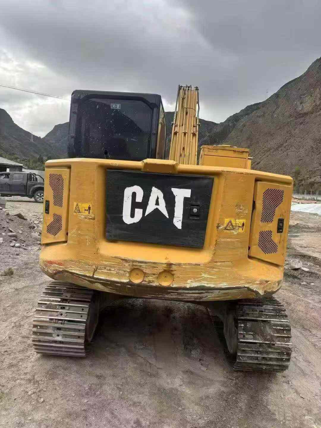 Buy Caterpillar KL75-9M Used Excavator / 2