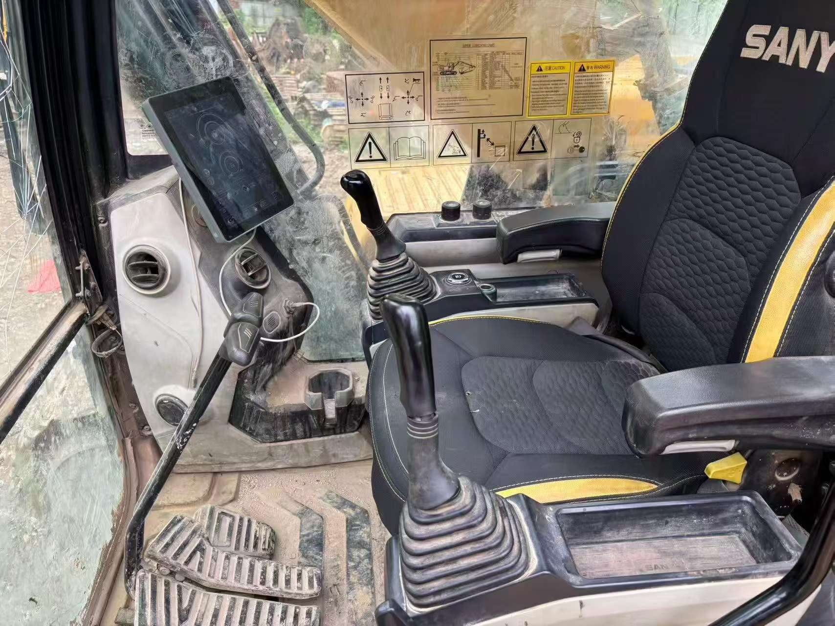 Buy Sany SY205C Used Excavator / 9