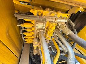 Buy Komatsu HB215LC-1 Used Excavator / 9 Buy Komatsu HB215LC-1 Used Excavator / 9