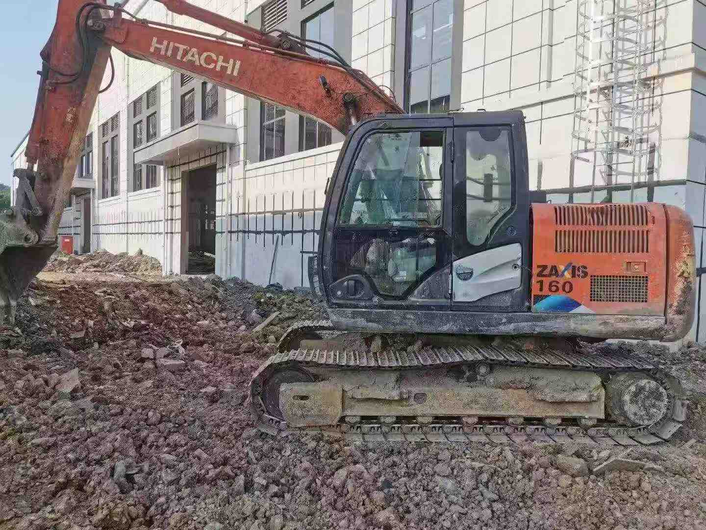 Buy Hitachi EX130 Used Excavator / 2