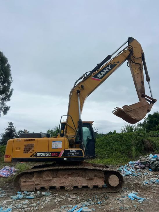 Buy Sany SY205C Used Excavator / 1