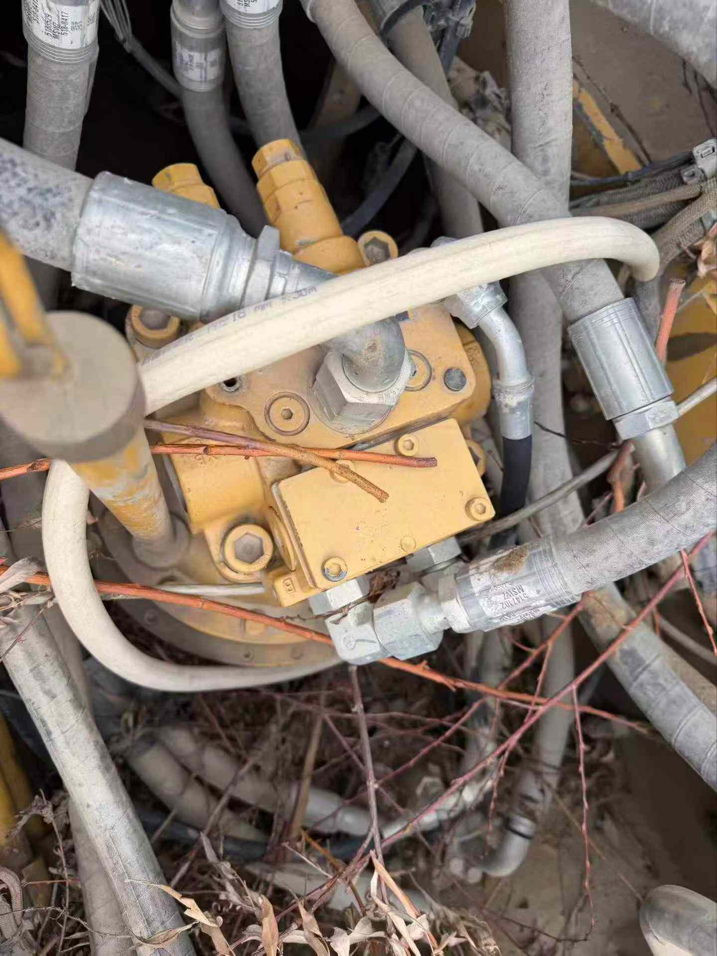 Buy Caterpillar 323 Used Excavator / 6 Buy Caterpillar 323 Used Excavator / 6