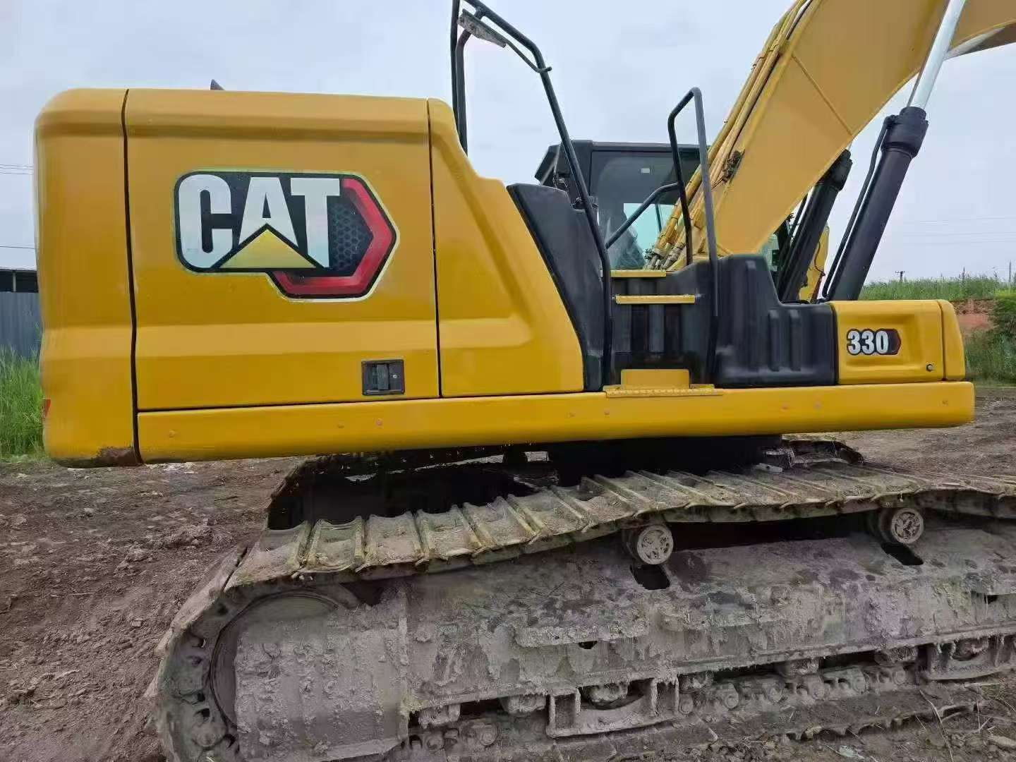 Buy Caterpillar 330B Used Excavator / 8