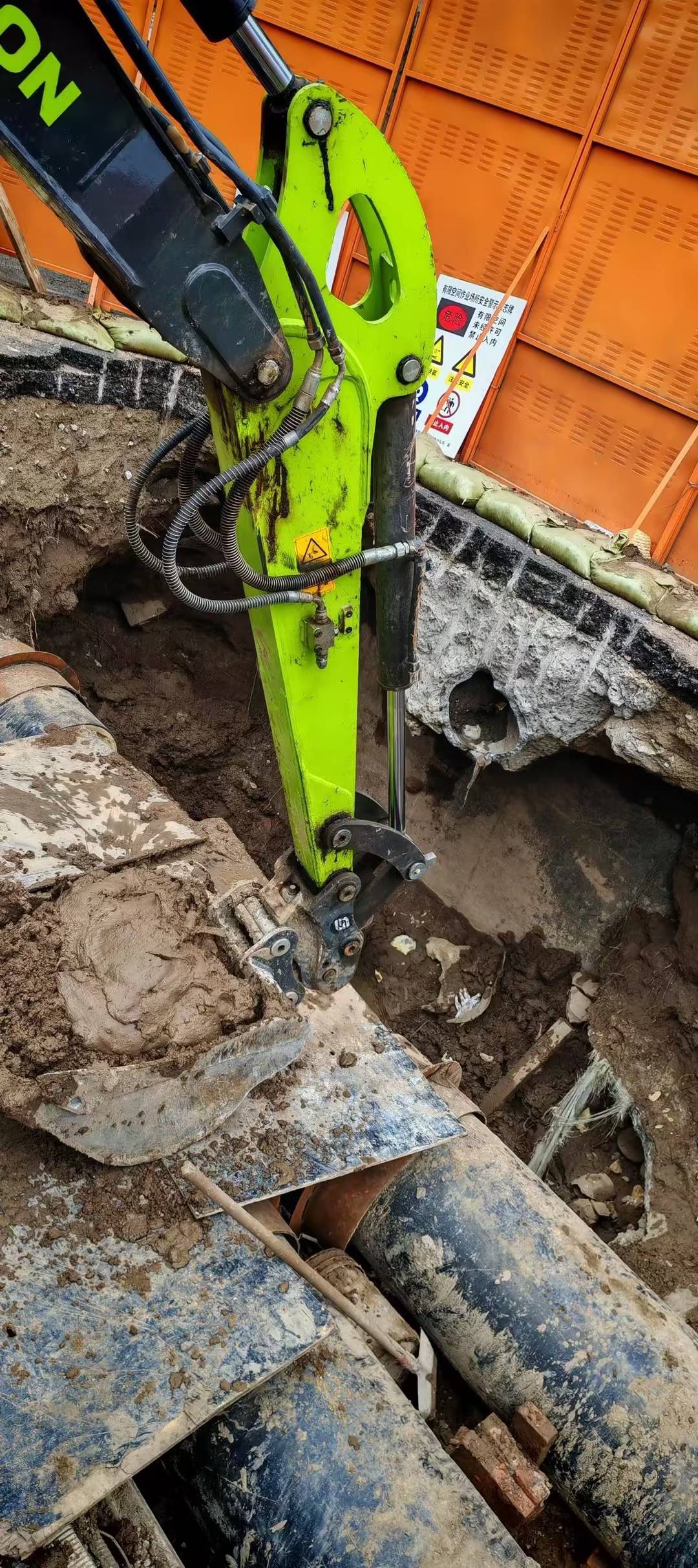 Buy Yanmar Used Excavator / 1