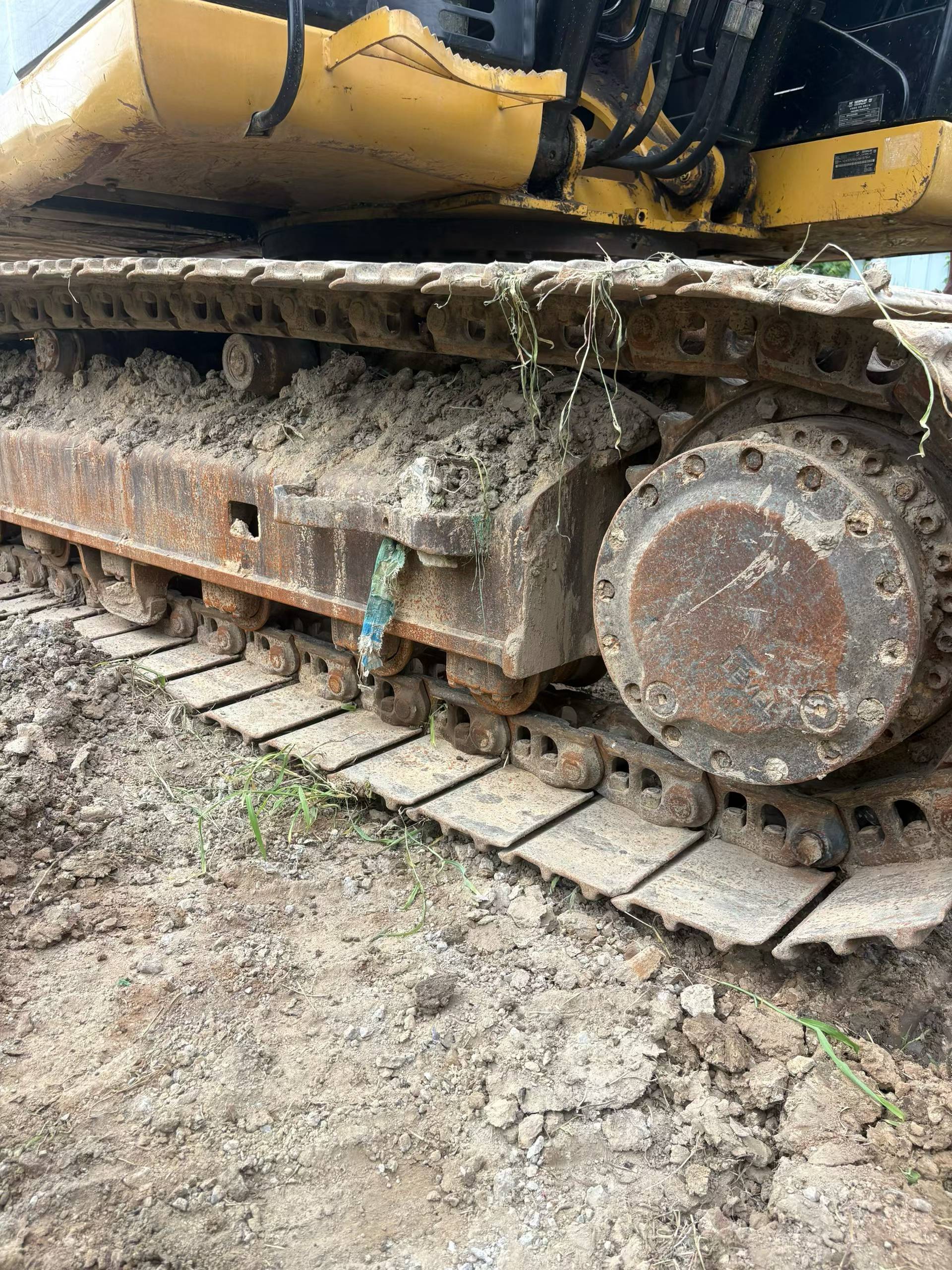 Buy Caterpillar 320D Used Excavator / 9