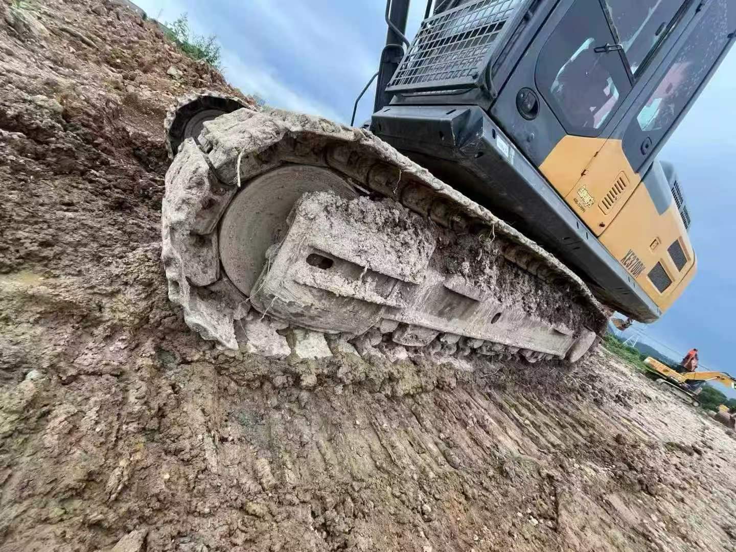 Buy XCMG XE370 Used Excavator / 9