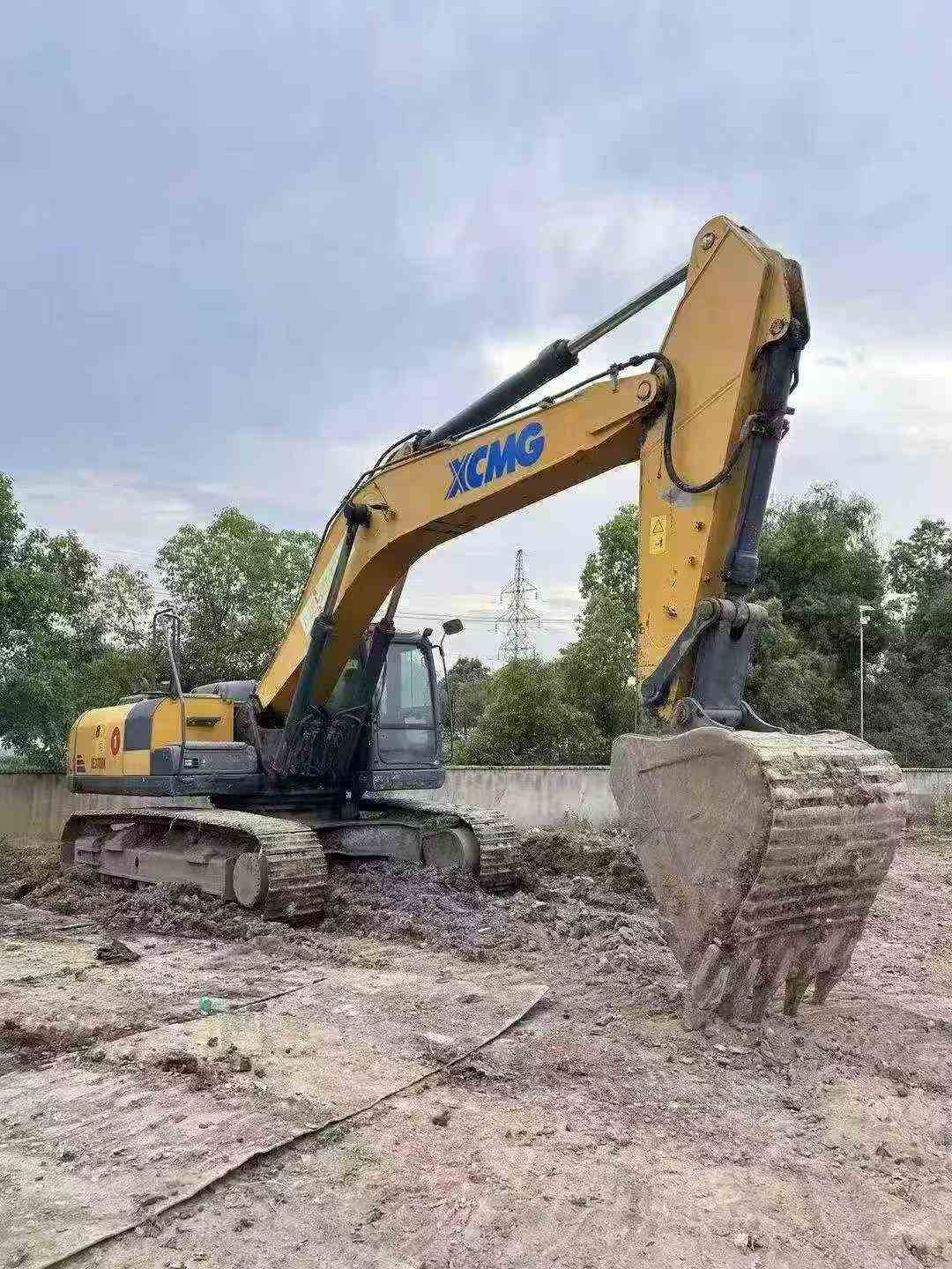 Buy XCMG XE370 Used Excavator / 7