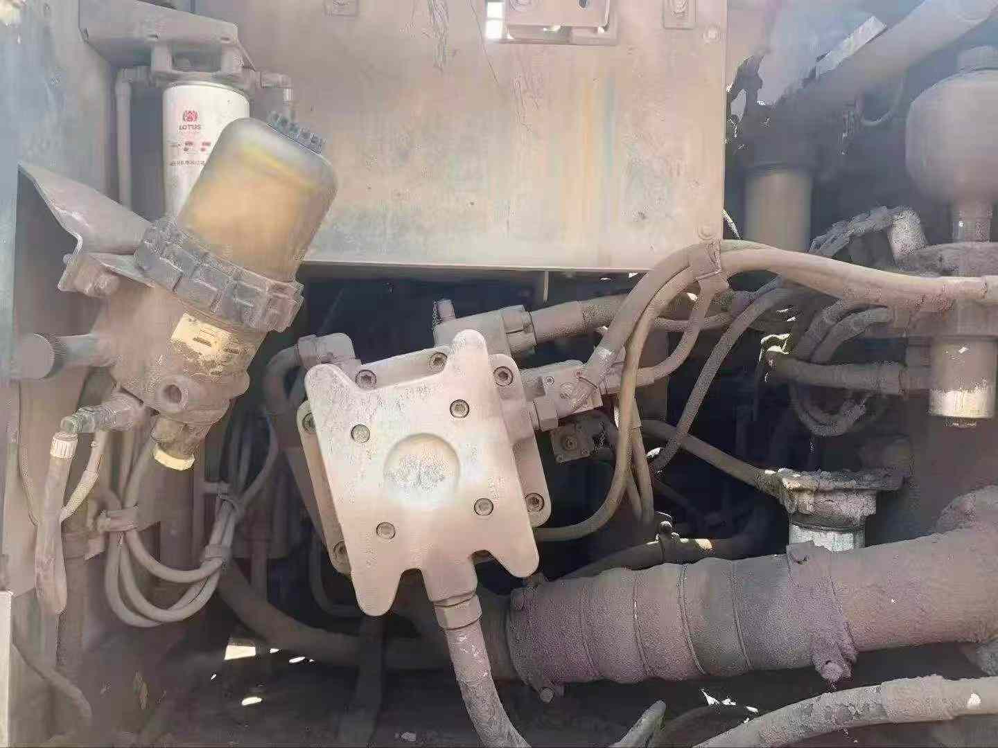 Buy Liebherr R920 Used Excavator / 2