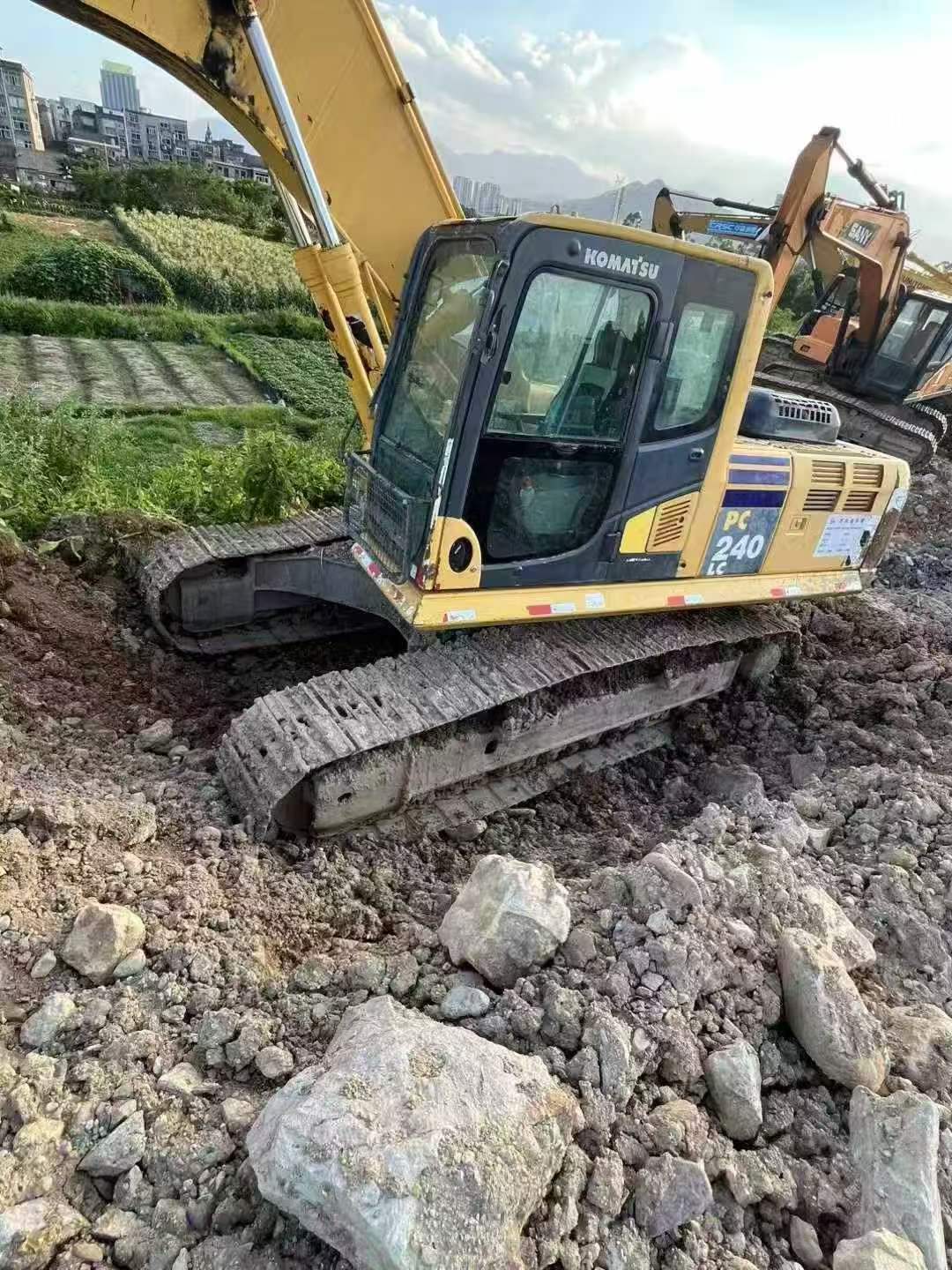 Buy Komatsu HB215LC-1 Used Excavator / 6