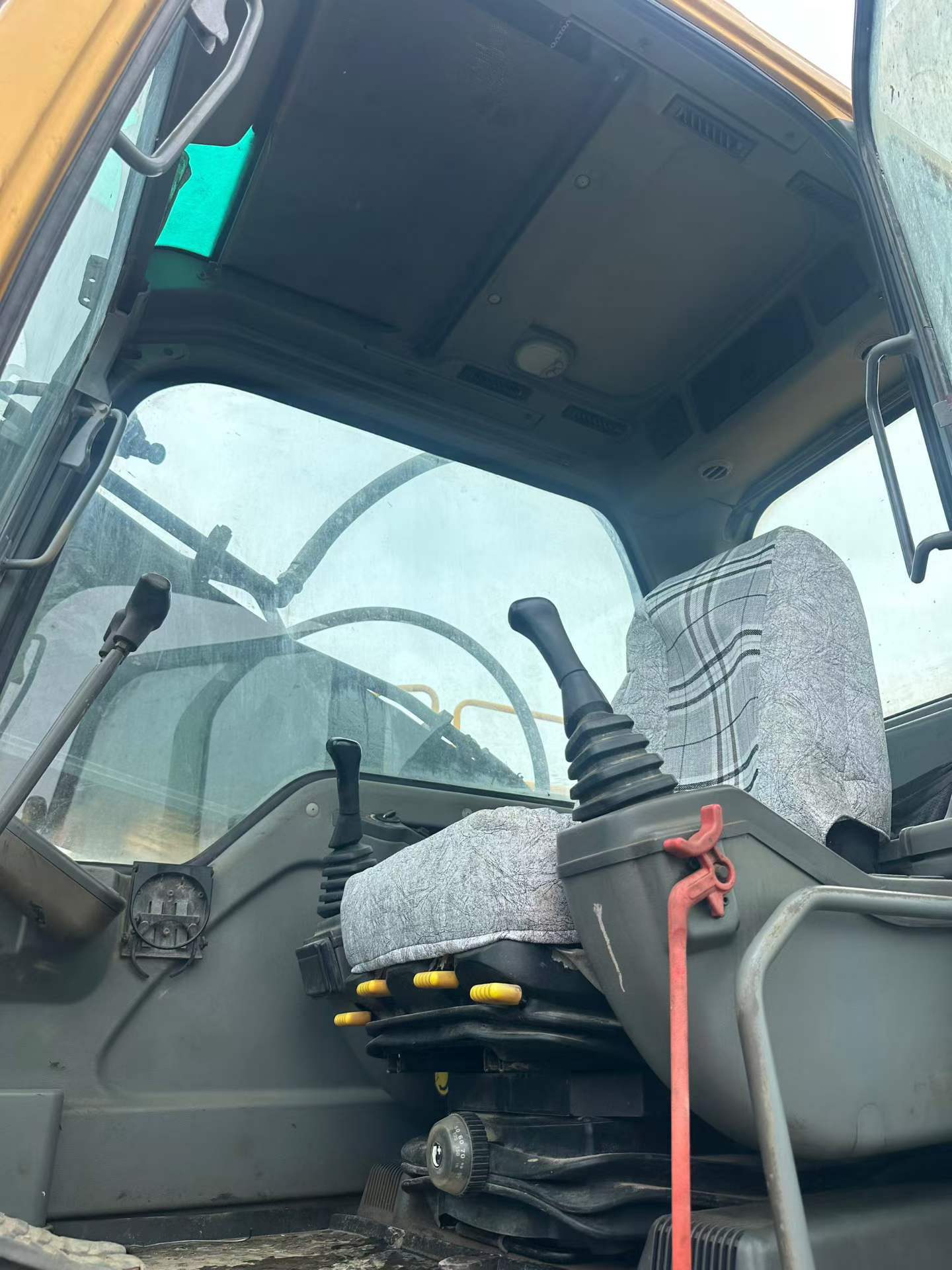 Buy Volvo EC290 Used Excavator / 6