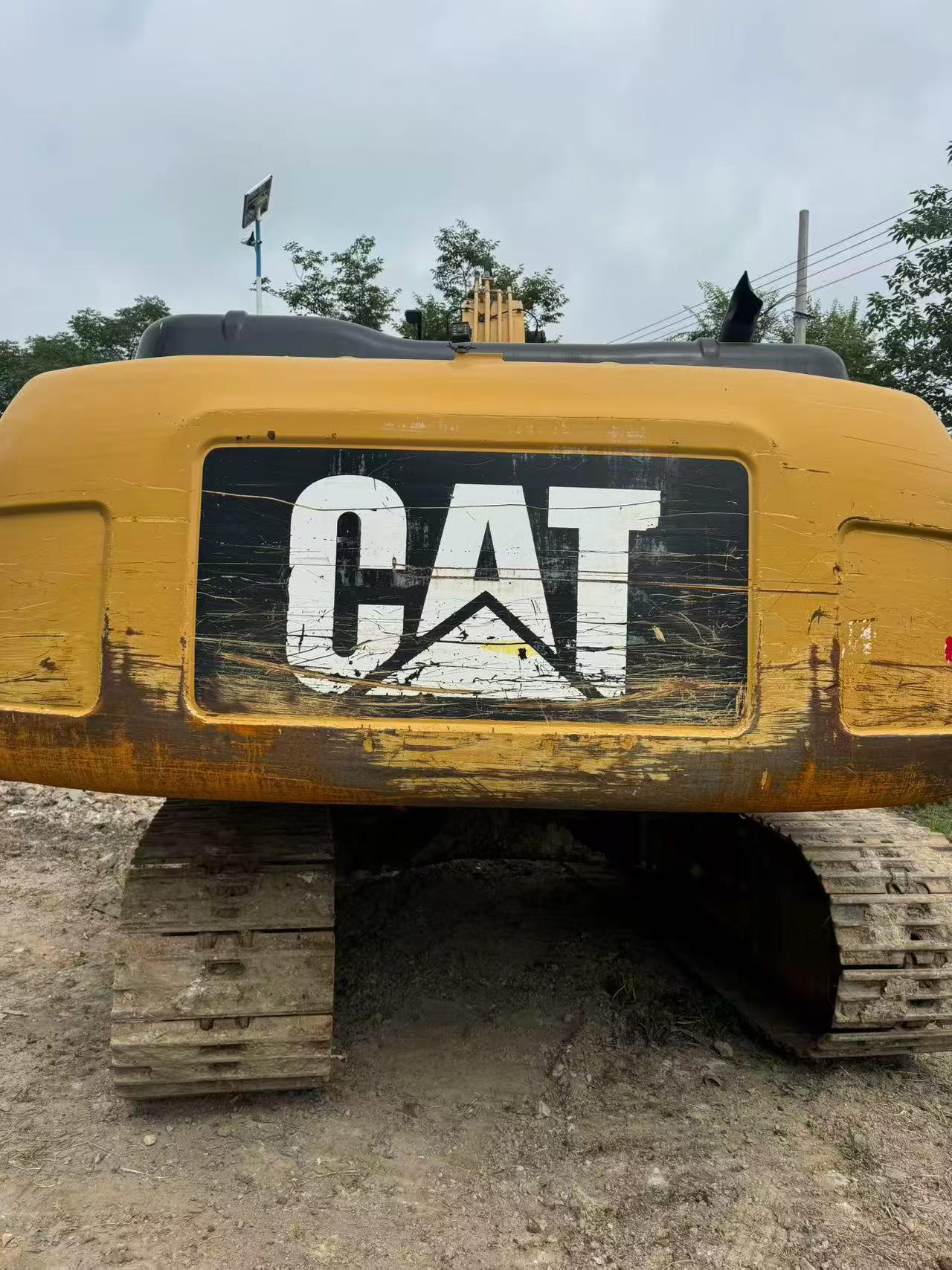 Buy Caterpillar 320D Used Excavator / 5