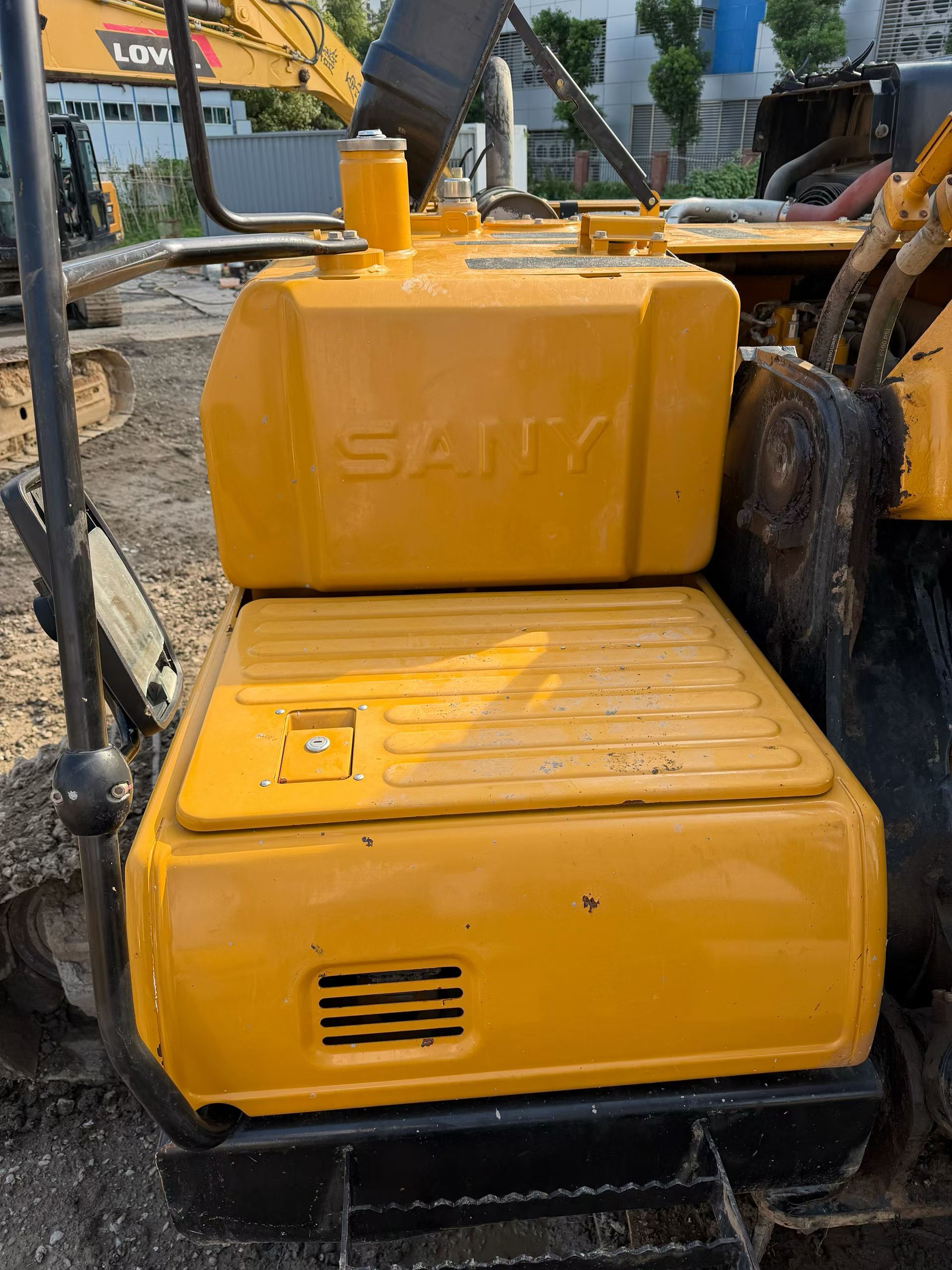 Buy Sany SY205C Used Excavator / 5