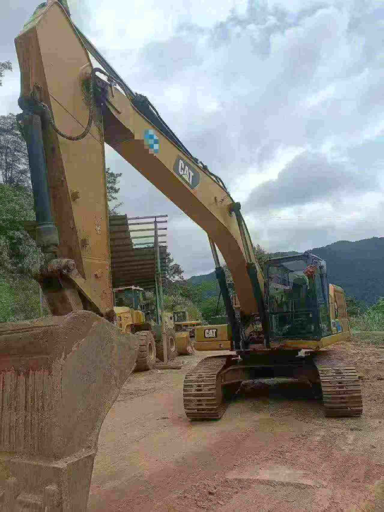 Buy Caterpillar 330B Used Excavator / 6