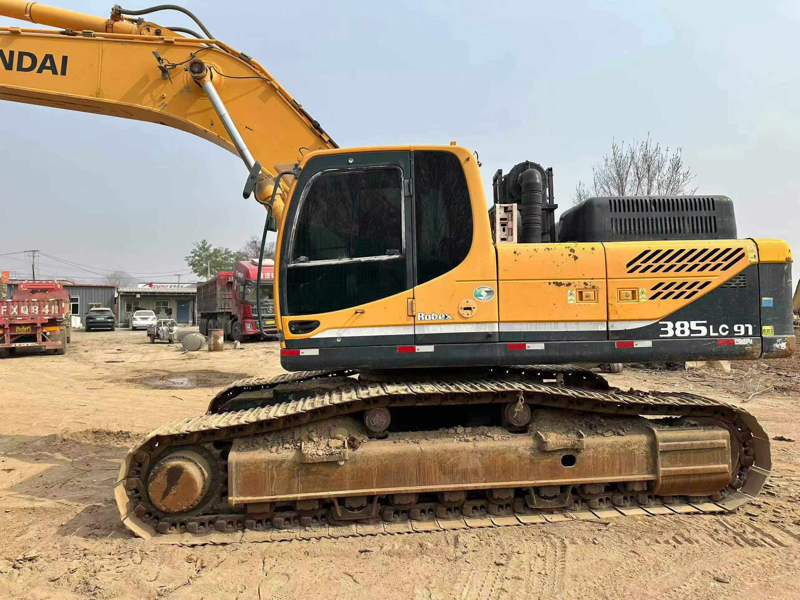 Buy Hyundai R385LVS Used Excavator / 3
