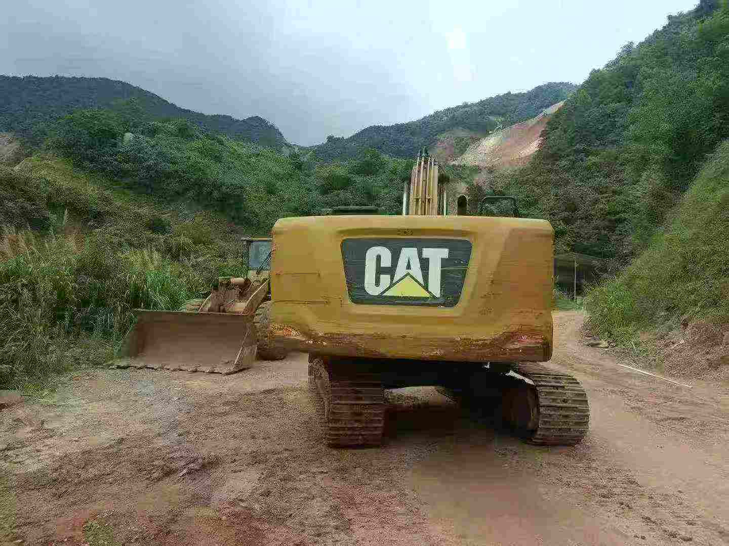 Buy Caterpillar 330B Used Excavator / 2