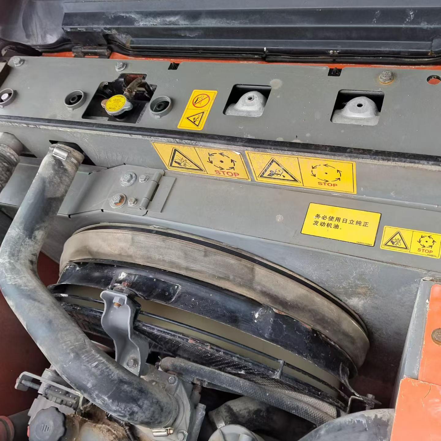 Buy Hitachi EX200 Used Excavator / 2 Buy Hitachi EX200 Used Excavator / 2