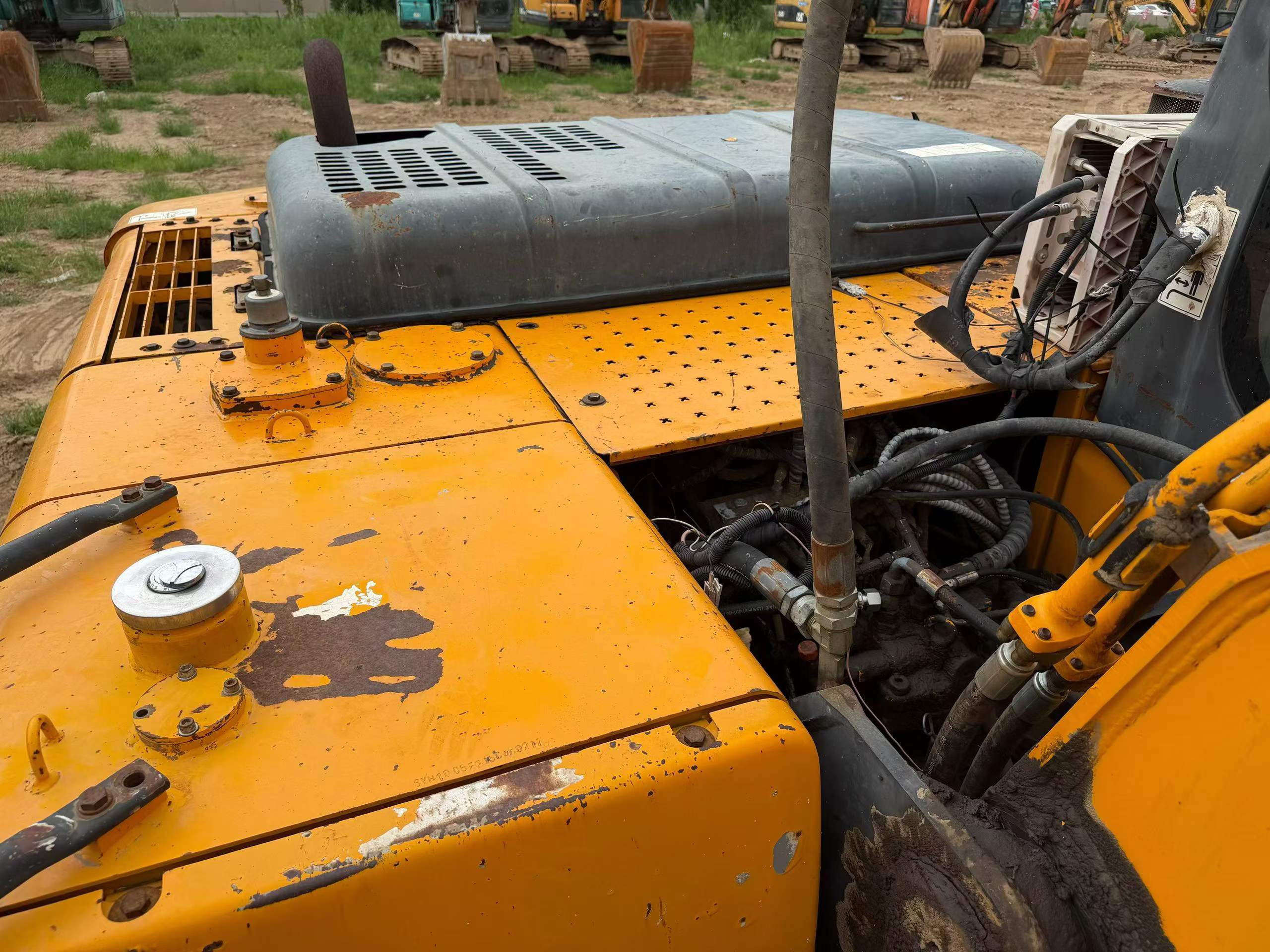 Buy Sany SY215C-8 Used Excavator / 4 Buy Sany SY215C-8 Used Excavator / 4