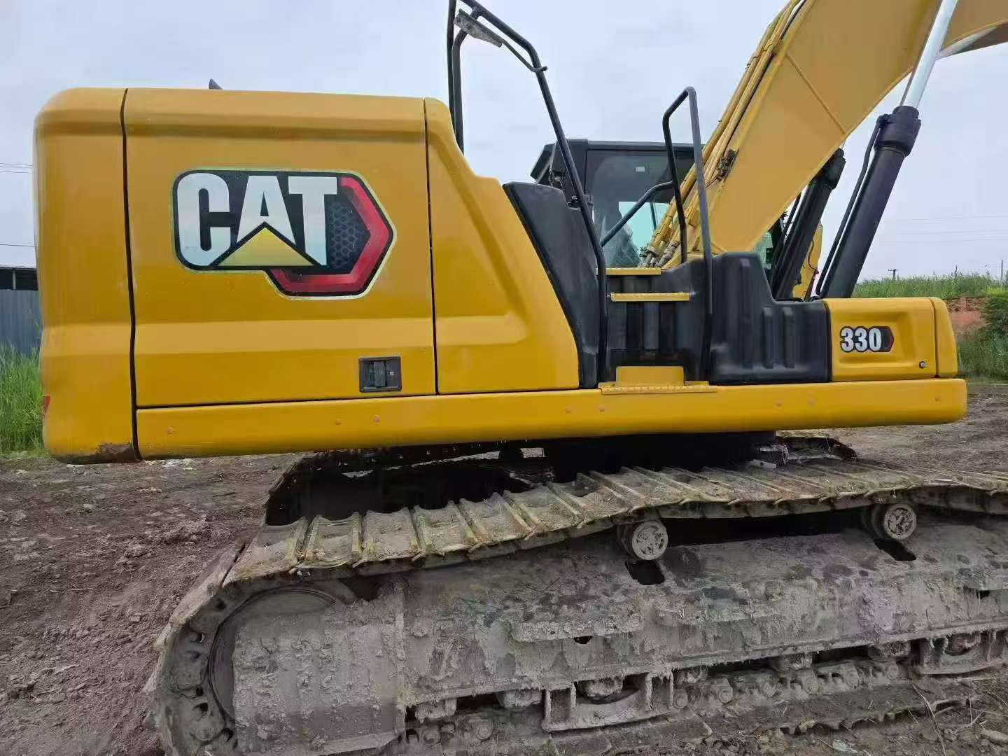 Купить Подержанный Экскаватор Caterpillar 330B / 8