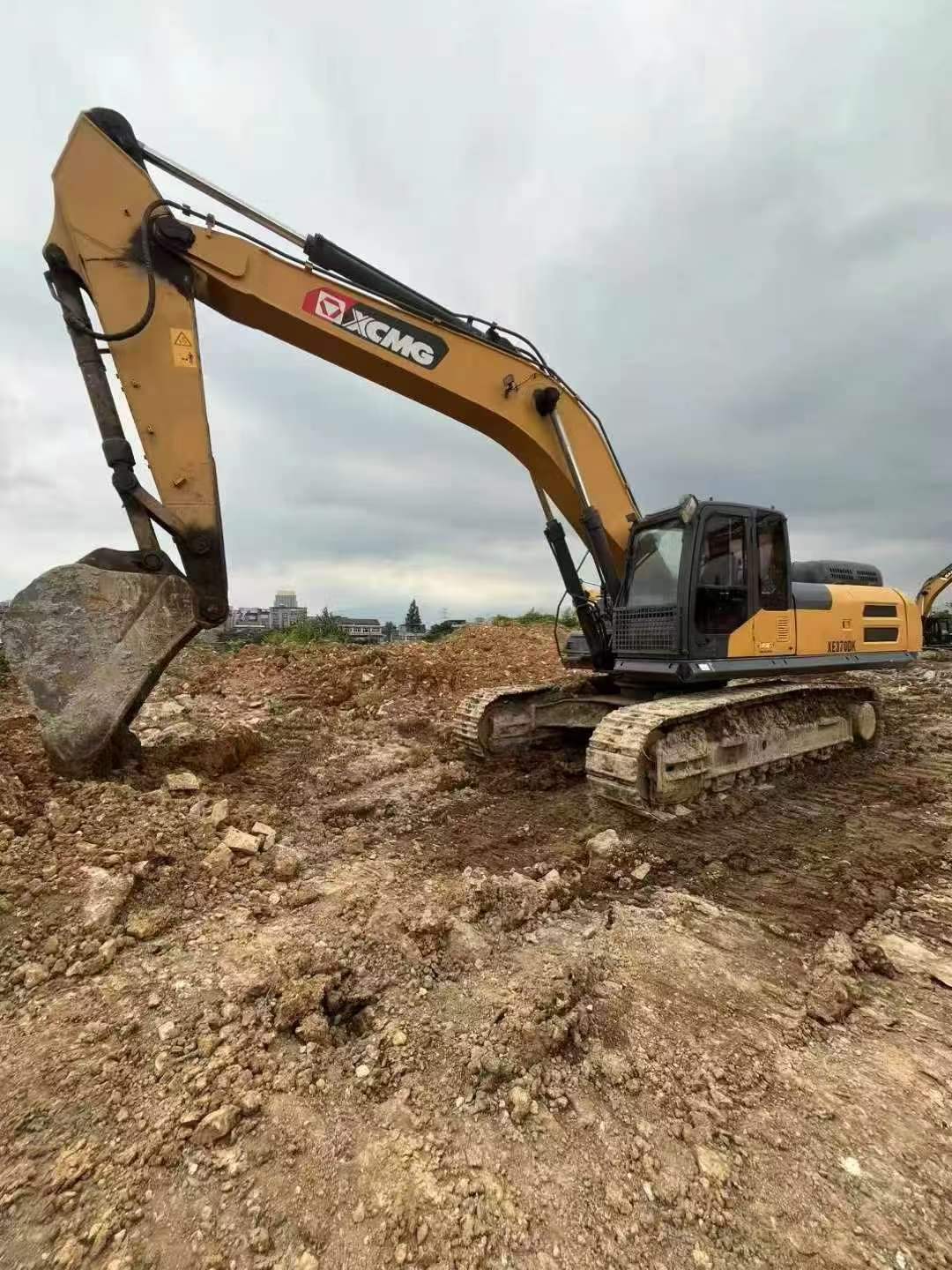 Buy XCMG XE370 Used Excavator / 7