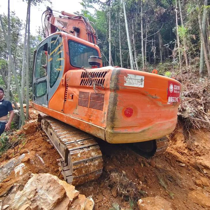 Buy Doosan DX120 Used Excavator / 1
