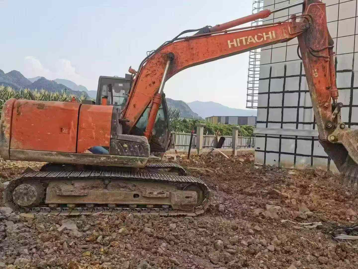 Buy Hitachi EX130 Used Excavator / 3