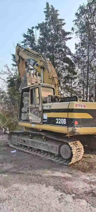 Buy Caterpillar 320B Used Excavator / 1