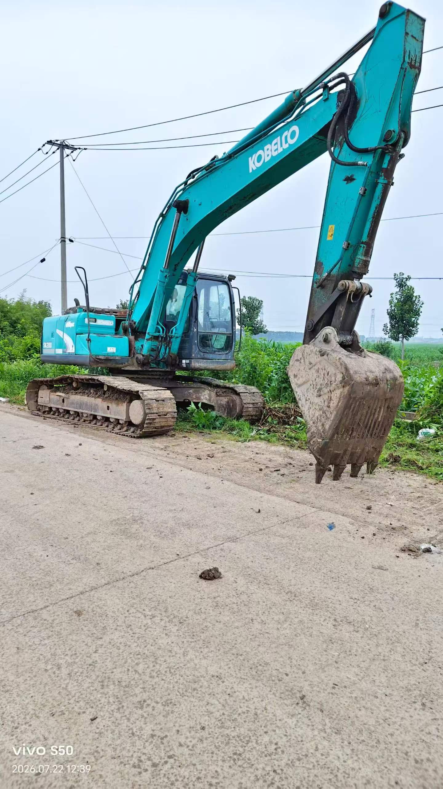 Buy Kobelco SK2008 Used Excavator / 2 Buy Kobelco SK2008 Used Excavator / 2