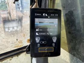 Buy Caterpillar 323 Used Excavator / 2 Buy Caterpillar 323 Used Excavator / 2