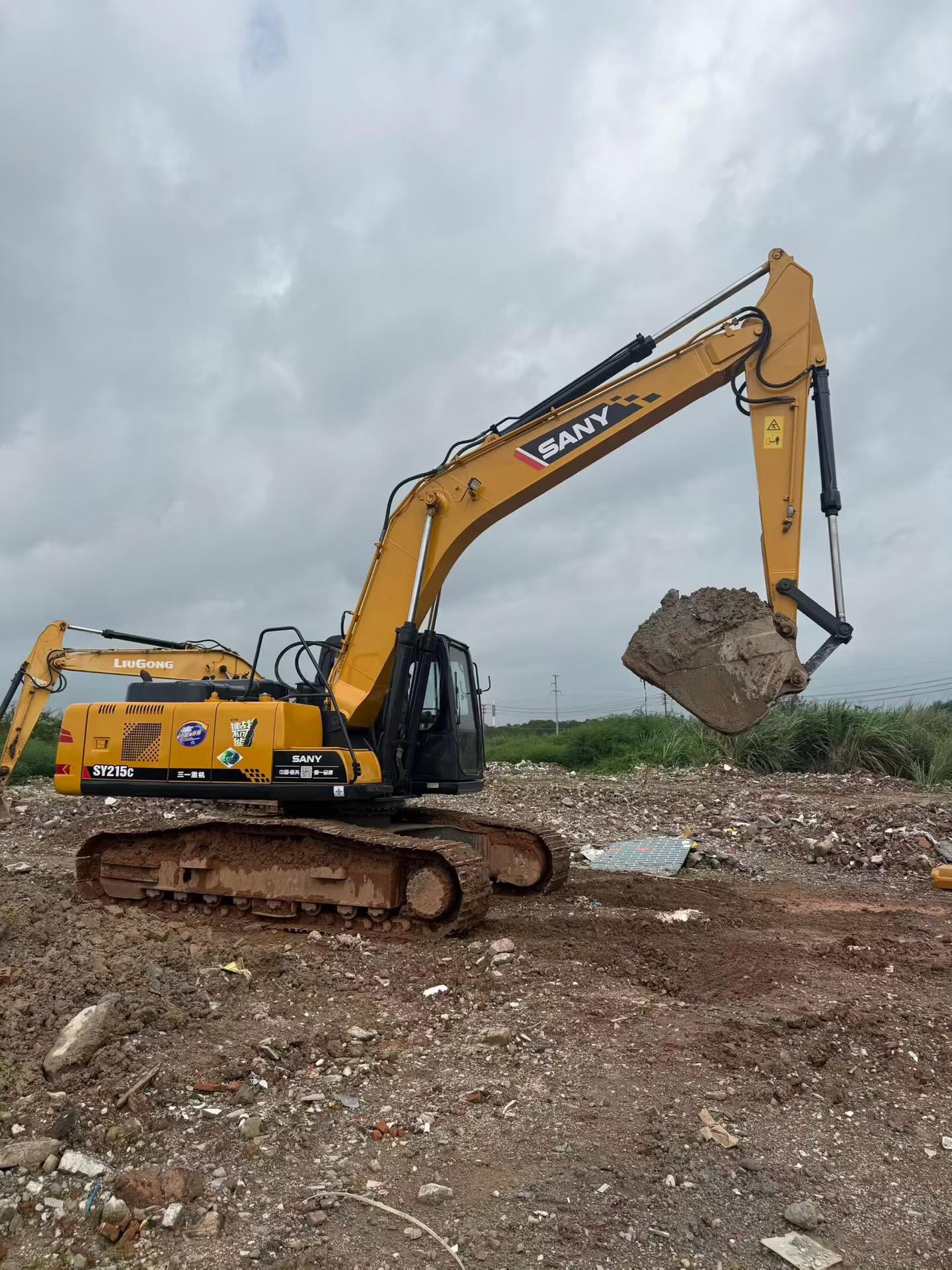 Buy Sany SY215C Used Excavator / 3