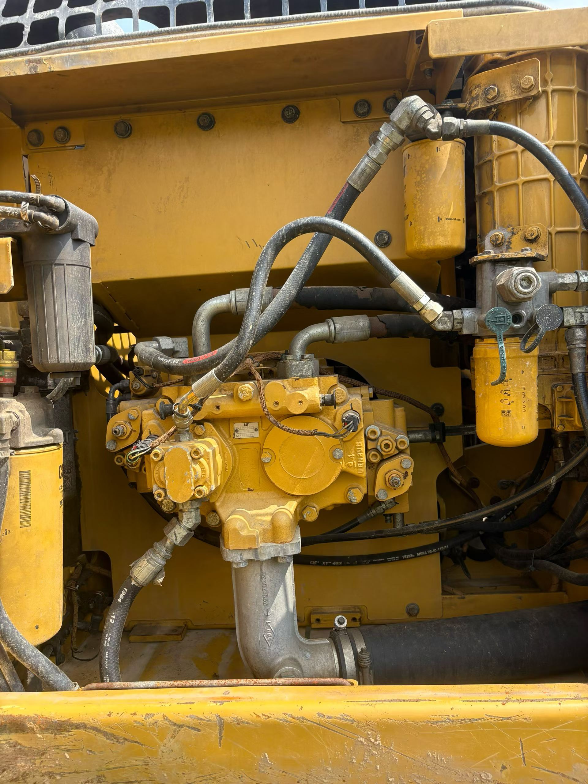 Buy Caterpillar 320D Used Excavator / 6 Buy Caterpillar 320D Used Excavator / 6