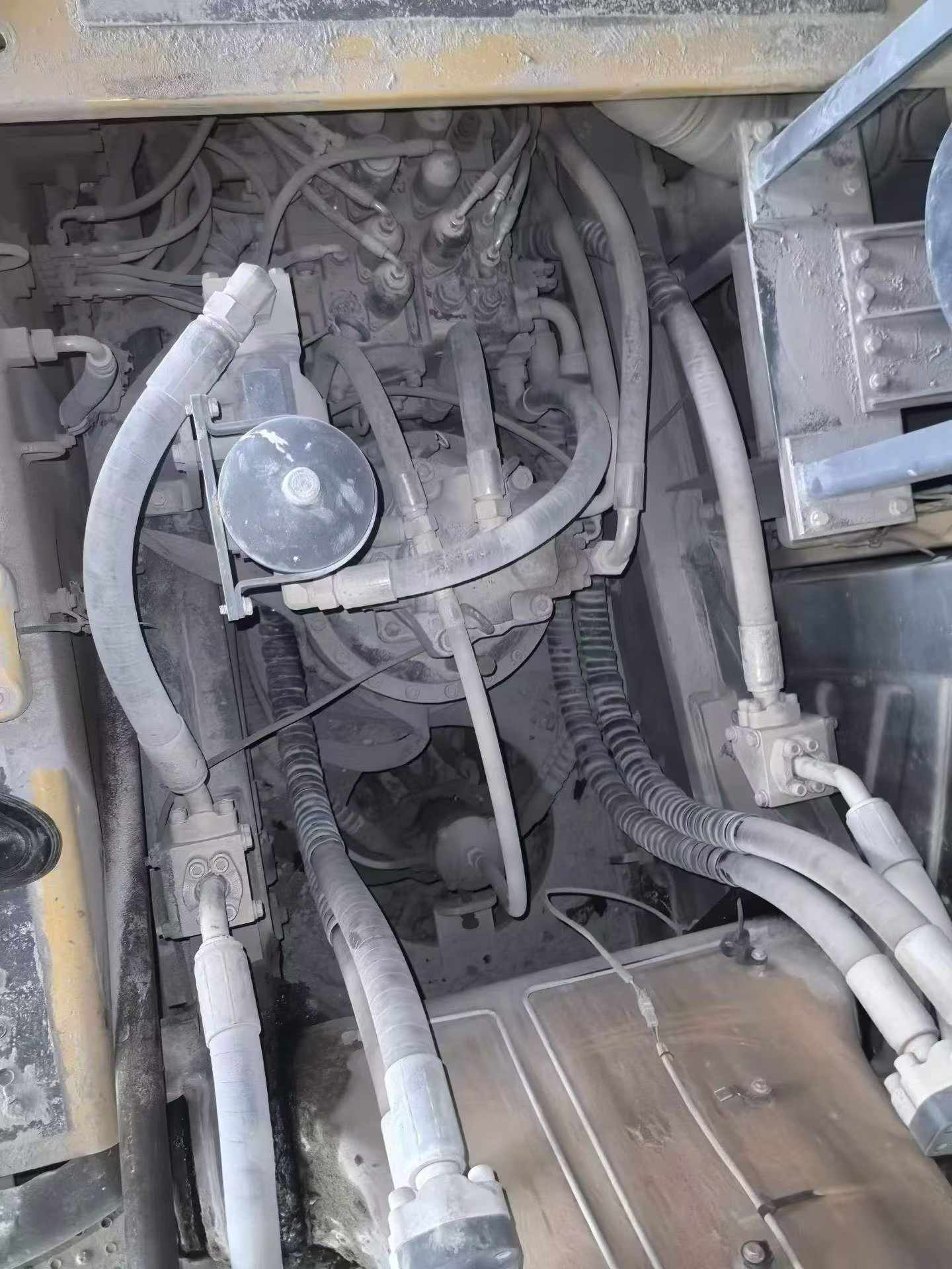 Купить Подержанный Экскаватор XCMG XE490D / 8
