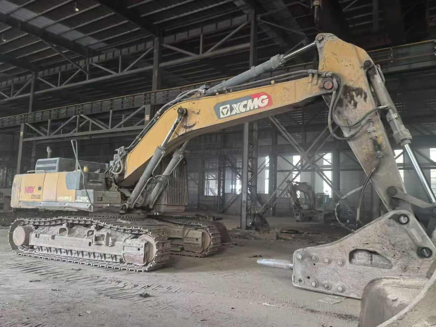 Купить Подержанный Экскаватор XCMG XE490D / 5