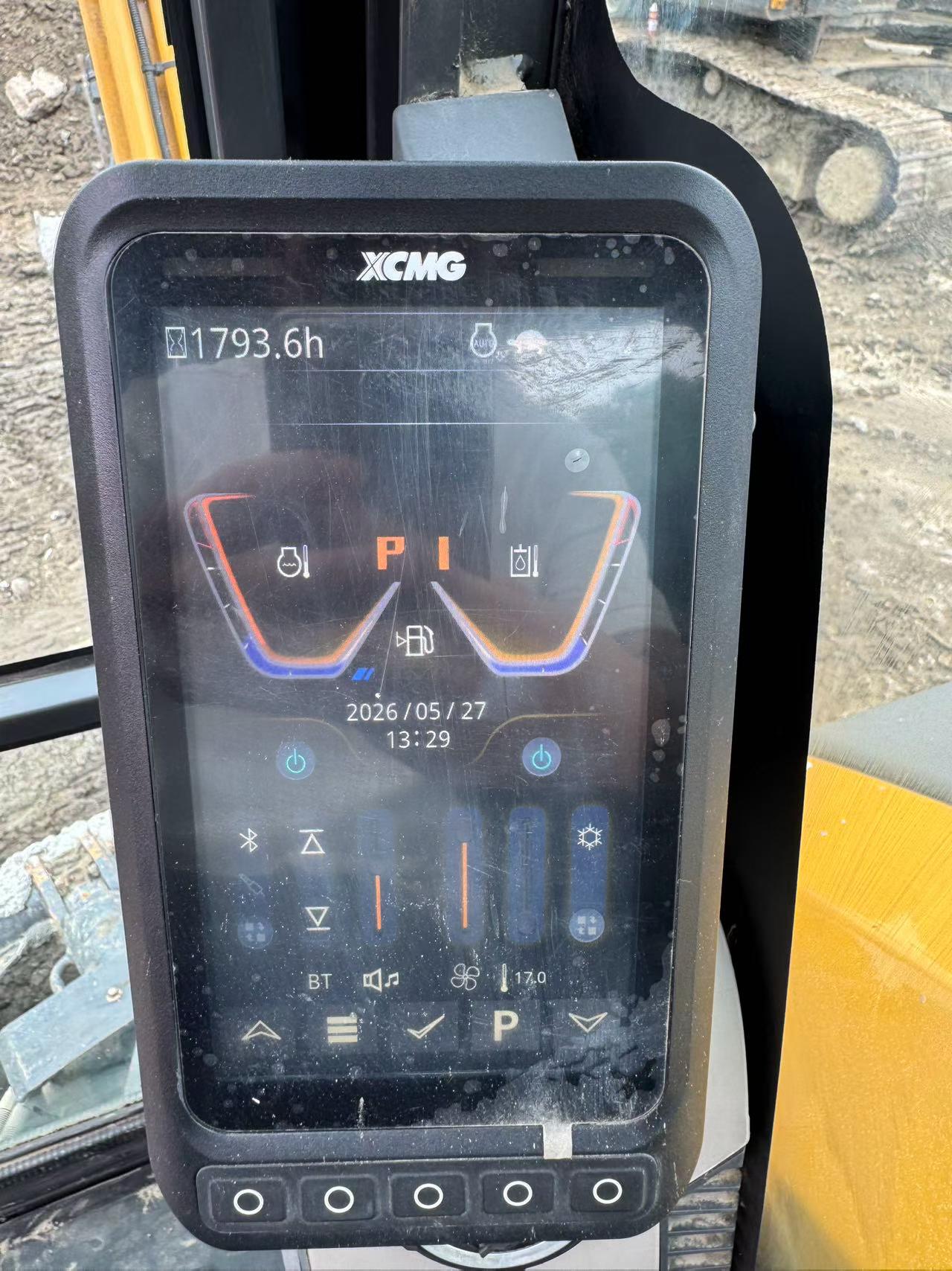 Buy XCMG XE60 Used Excavator / 9