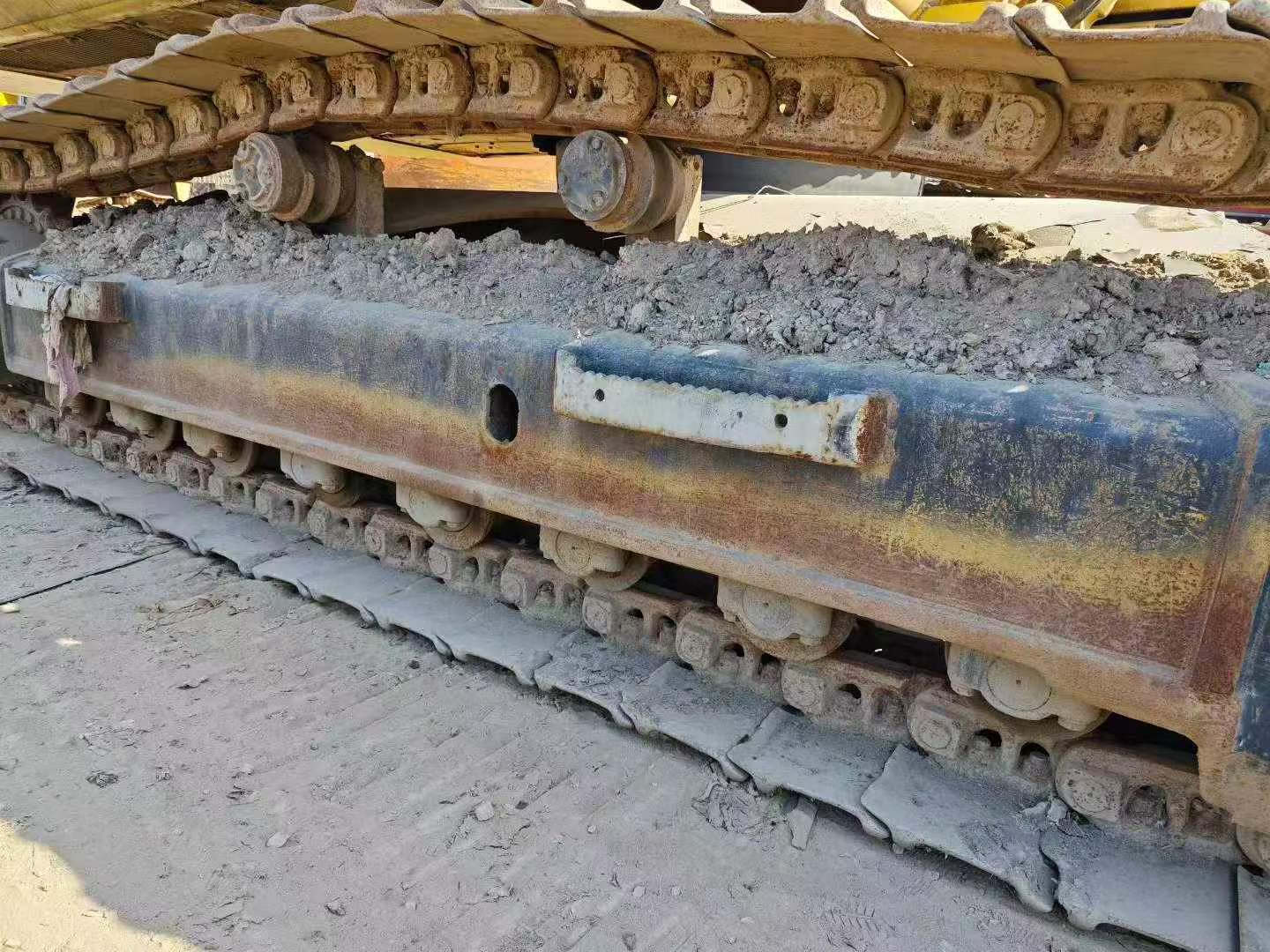 Buy Komatsu PC400-8 Used Excavator / 3