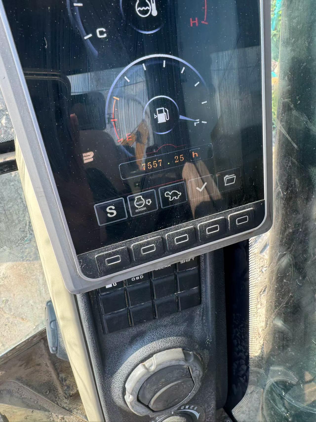 Buy Sany SY215C Used Excavator / 9