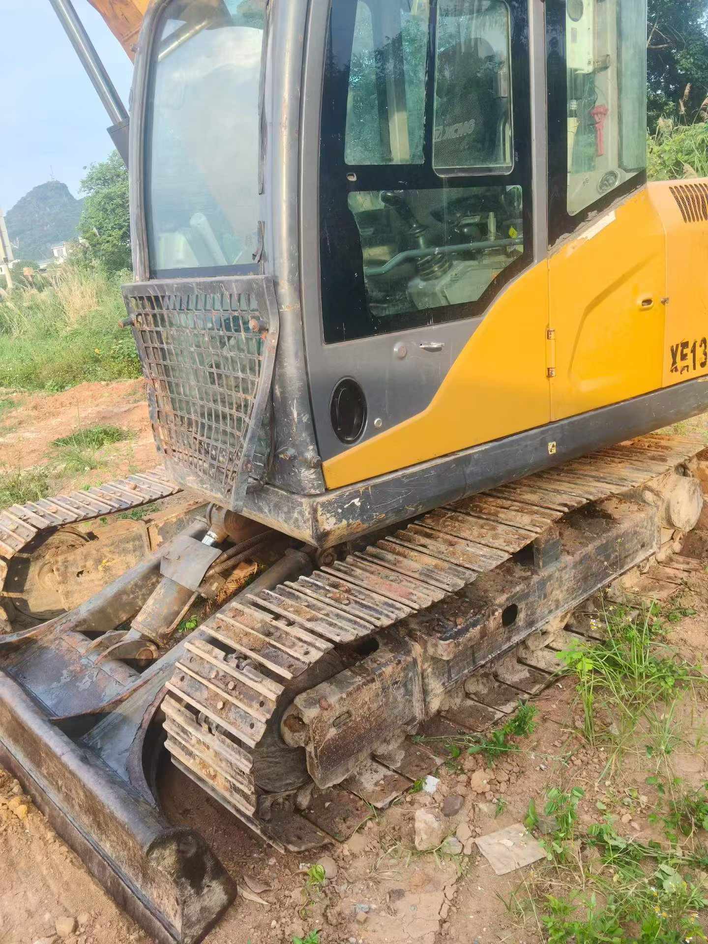 Buy XCMG XE75C Used Excavator / 2