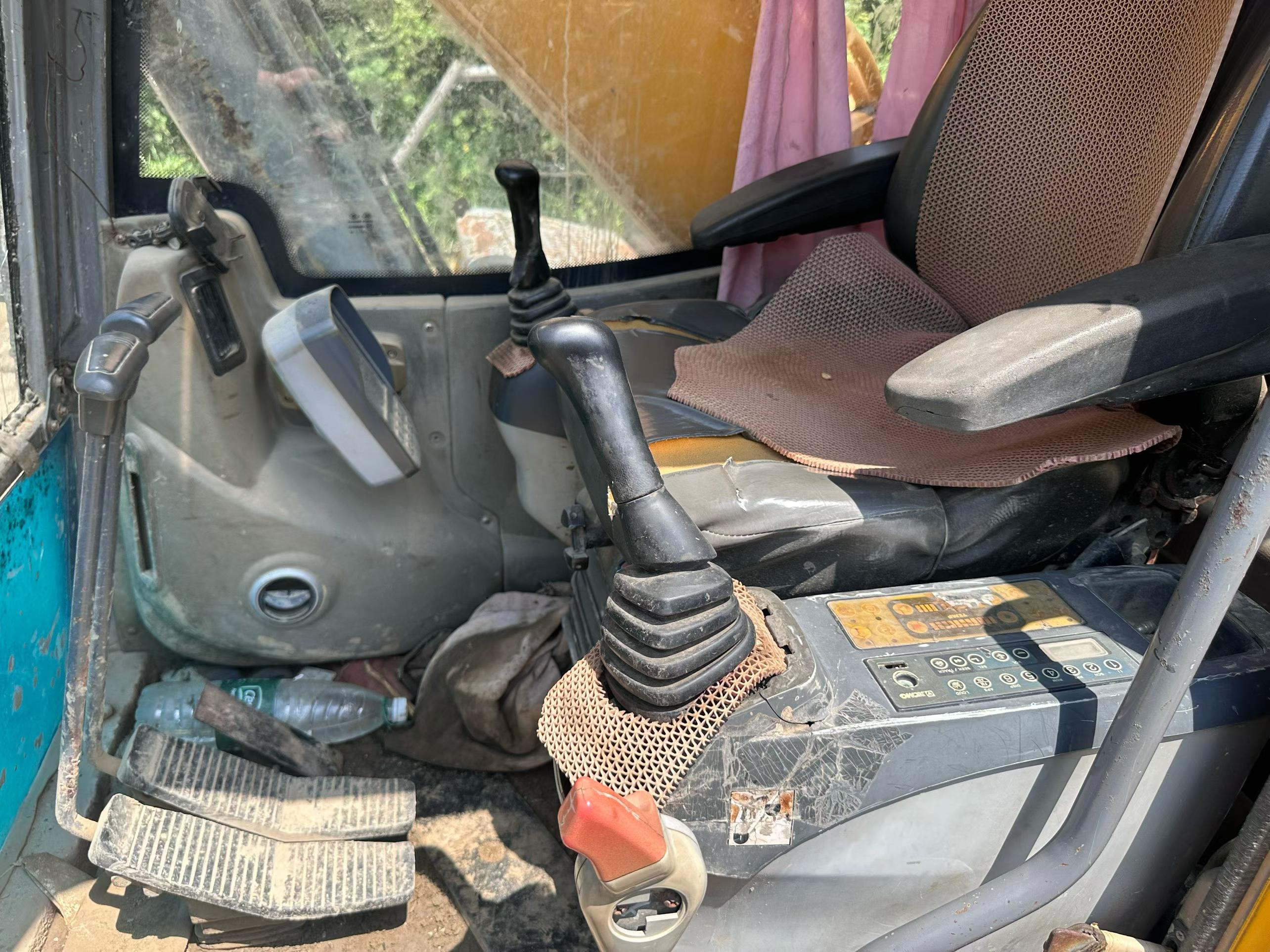 Buy XCMG Used Excavator / 3 Buy XCMG Used Excavator / 3