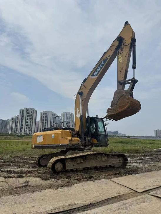 Buy Sany SY245H Used Excavator / 1