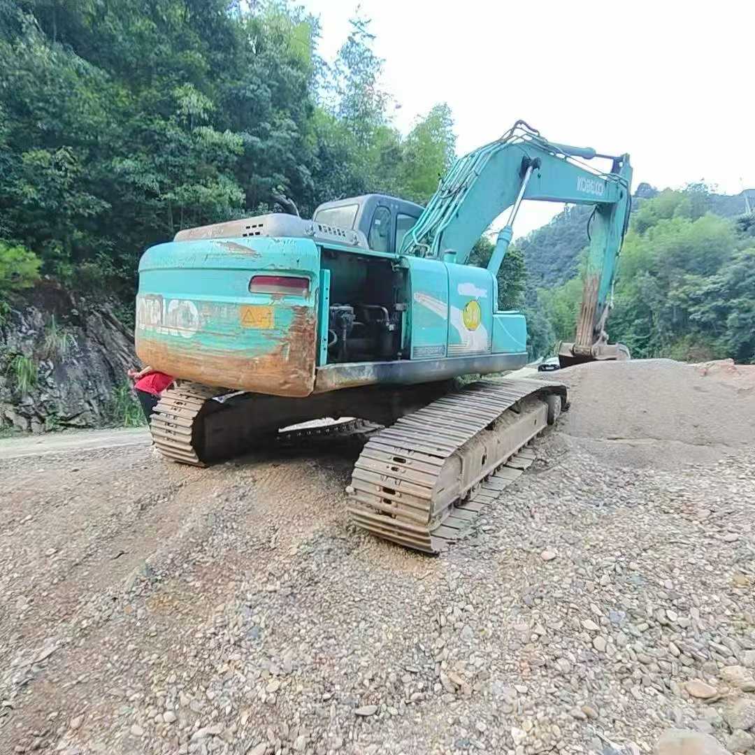 Buy Kobelco SK210 Used Excavator / 3