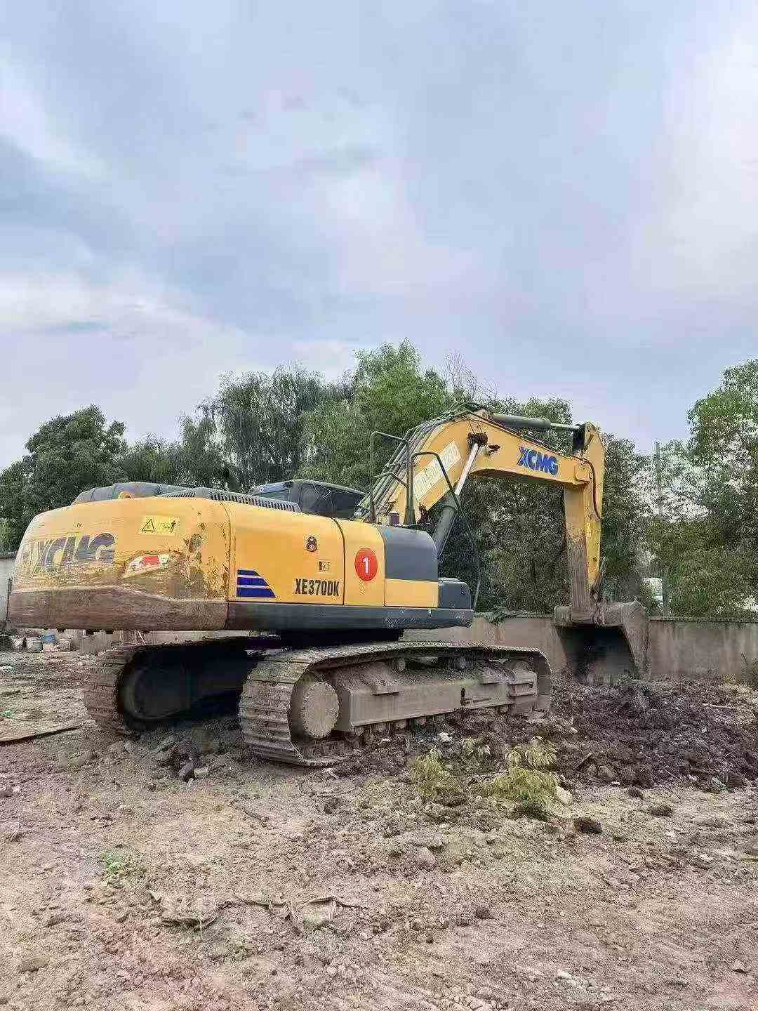 Buy XCMG XE370 Used Excavator / 3