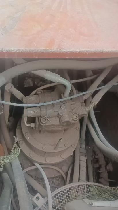 Buy Hitachi EX250-5 Used Excavator / 1