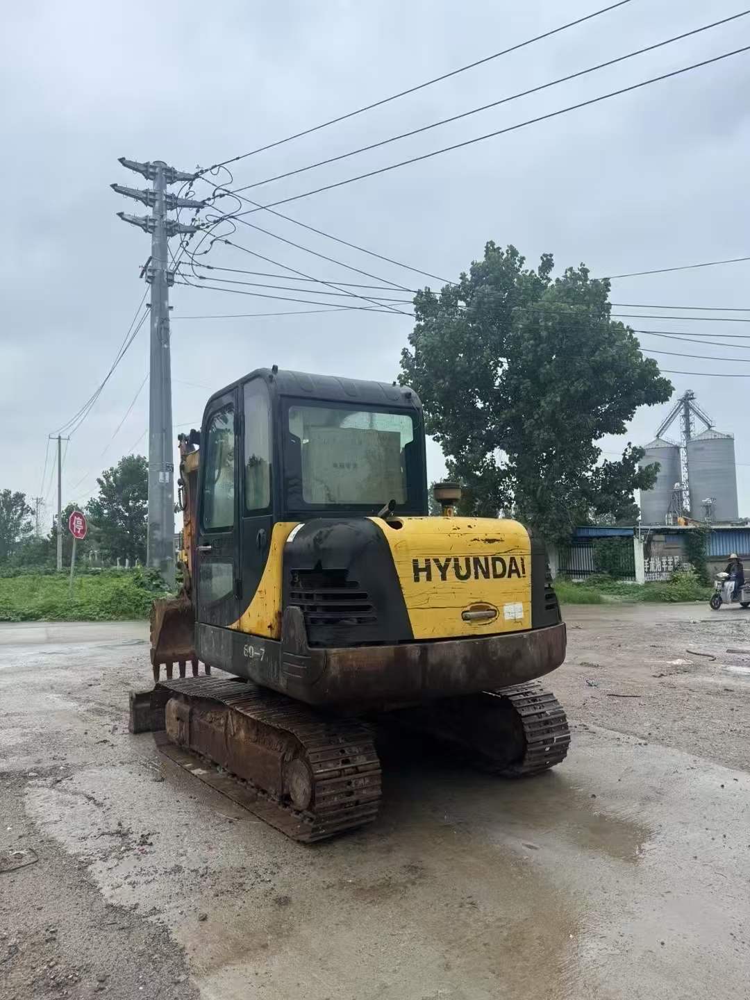 Buy Hyundai R55-7 Used Excavator / 3 Buy Hyundai R55-7 Used Excavator / 3