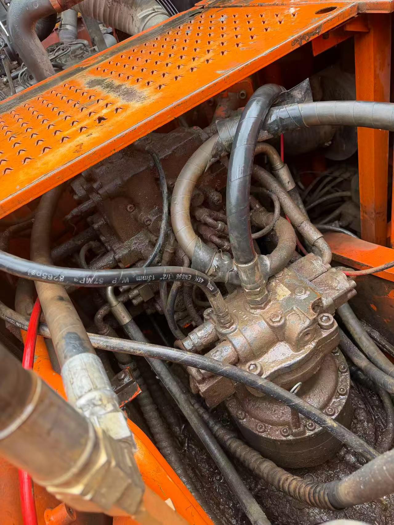 Buy Doosan DH225-9 Used Excavator / 3
