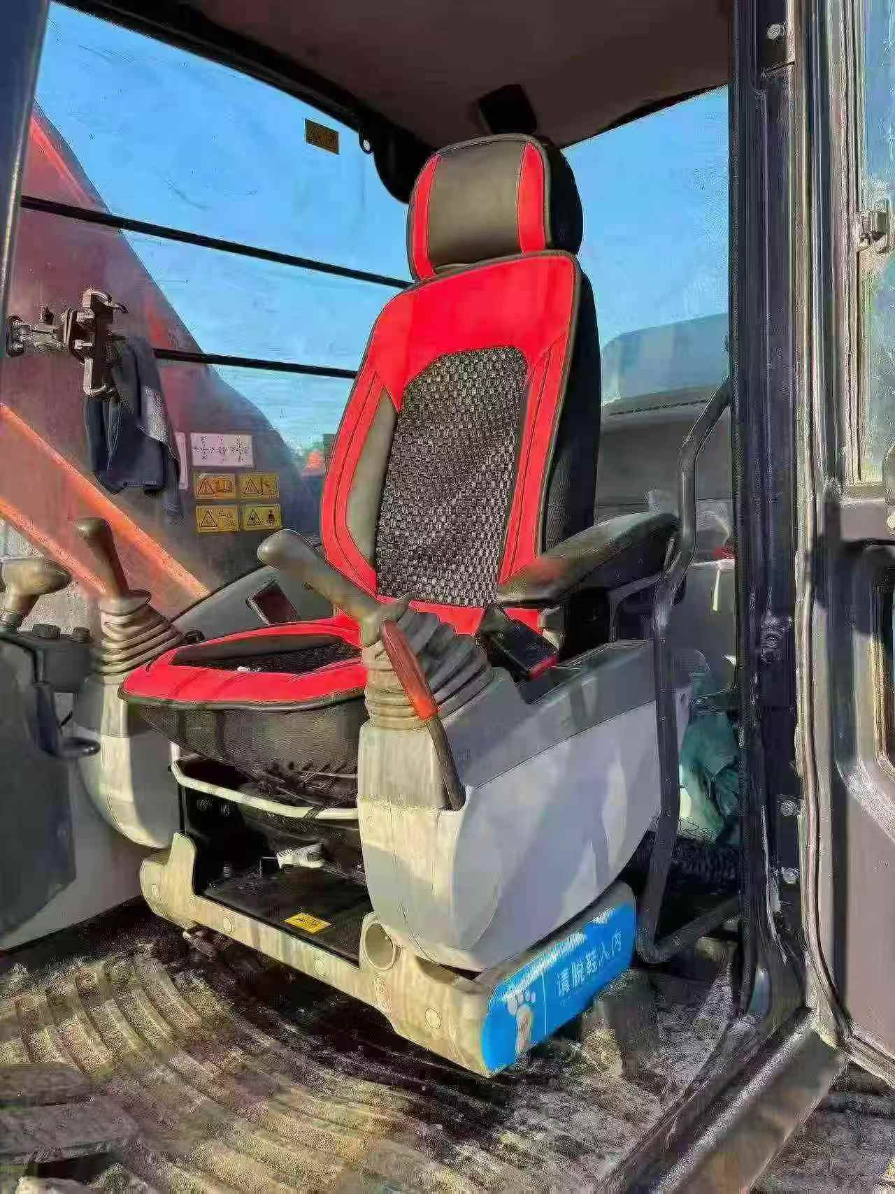 Buy Hitachi ZX300-5A Used Excavator / 4